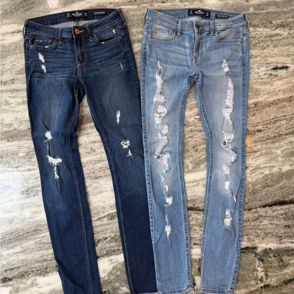 Hollister Jeans Low Rise Super Skinny - Dark Blue and Light Blue BUNDLE